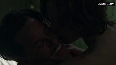 Kate Winslet make love with kisses