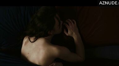 Keira Knightley passionate lovemaking in the bedroom