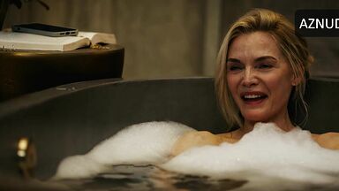 Michelle Pfeiffer looks sexy in the bubble bath