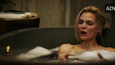 Michelle Pfeiffer looks sexy in the bubble bath
