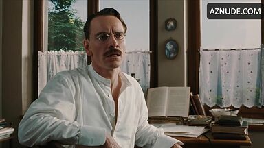 Keira Knightley make a man cry