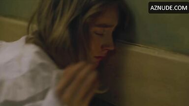 Kate Winslet and Saoirse Ronan make oral sex on each other until ejaculation