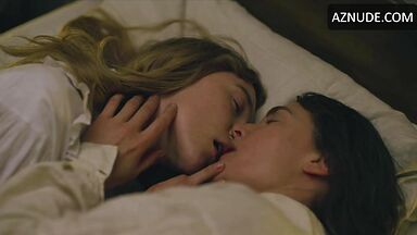 Kate Winslet and Saoirse Ronan make oral sex on each other until ejaculation