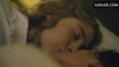 Kate Winslet and Saoirse Ronan make oral sex on each other until ejaculation