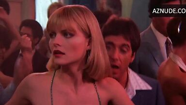 Michelle Pfeiffer dances really well