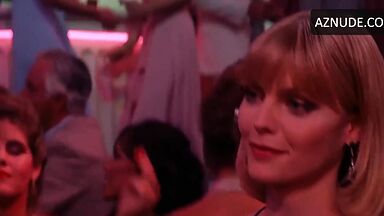 Michelle Pfeiffer dances really well