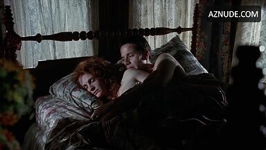 Julia Roberts in a sexy outfit for sex