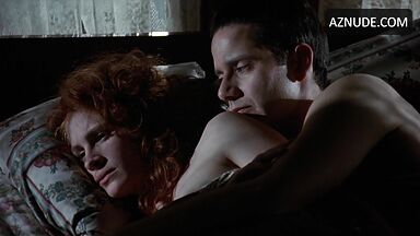 Julia Roberts in a sexy outfit for sex
