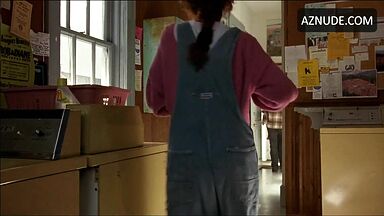 Julia Roberts in a sexy outfit for sex