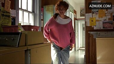 Julia Roberts in a sexy outfit for sex