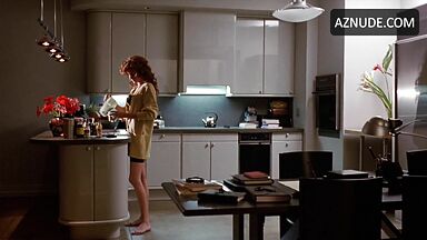 Julia Roberts in a sexy outfit for sex
