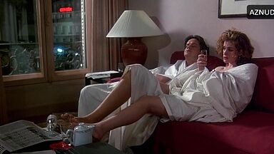 Julia Roberts and her sexy legs