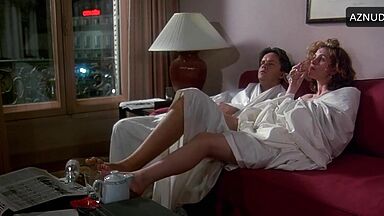 Julia Roberts and her sexy legs