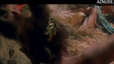 Michelle Pfeiffer dreams so beautifully