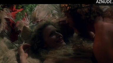 Michelle Pfeiffer dreams so beautifully