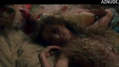 Michelle Pfeiffer dreams so beautifully