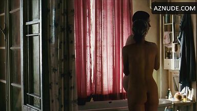 Kate Winslet has sex with a young virgin man