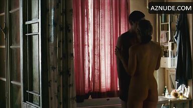 Kate Winslet has sex with a young virgin man