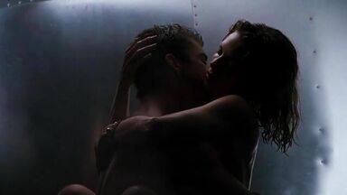 Sizzling scenes featuring Michelle Pfeiffer