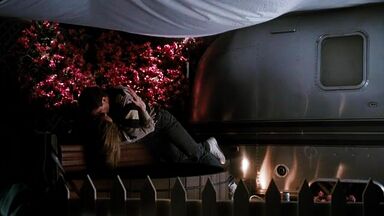 Sizzling scenes featuring Michelle Pfeiffer