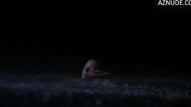 Julia Roberts soggy ground after the rain