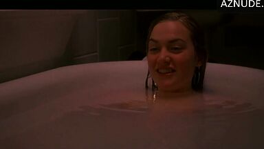 Kate Winslet is in the empty bathtub