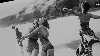Melanie Lynskey and Kate Winslet having fun in the lake of love