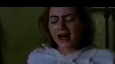 Kate Winslet gives birth