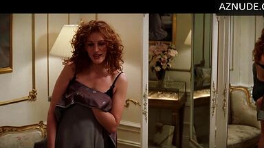 Julia Roberts is in underwear