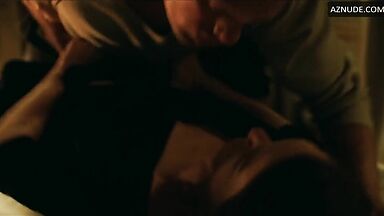 Keira Knightley has quick sex on the table