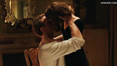 Keira Knightley has quick sex on the table