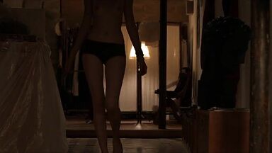 Gorgeous teen shows her body