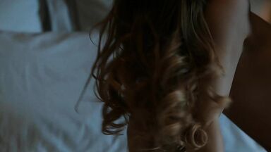 Sydney Sweeney sex in The Housemaid