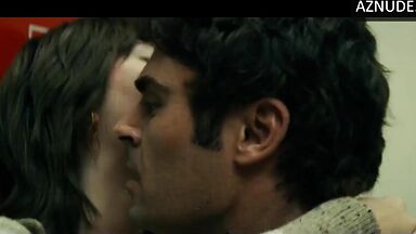 Kaya Scodelario Sex in Extremely Wicked, Shockingly Evil And Vile