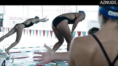 Kaya Scodelario Sexy in Crawl