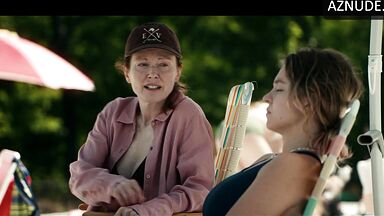 Sydney Sweeney and Julianne Moore in Echo Valley