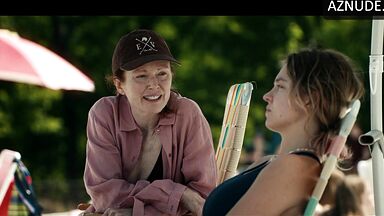 Sydney Sweeney and Julianne Moore in Echo Valley