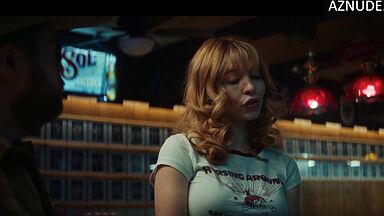 Sydney Sweeney cute scene in Americana