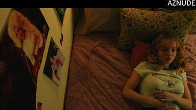 Sydney Sweeney cute scene in Americana