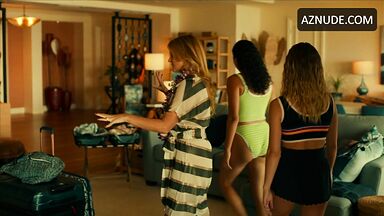 Brittany O'Grady and Sydney Sweeney Bikini in The White Lotus