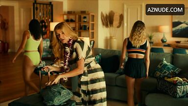 Brittany O'Grady and Sydney Sweeney Bikini in The White Lotus