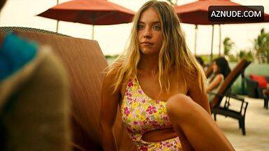 Sydney Sweeney Bikini in The White Lotus