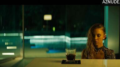 Megan Fox and Sydney Sweeney in Night Teeth