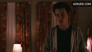 Sydney Sweeney spied in Big Time Adolescence