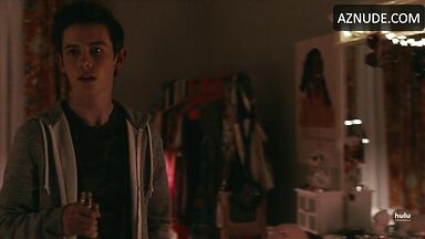 Sydney Sweeney spied in Big Time Adolescence