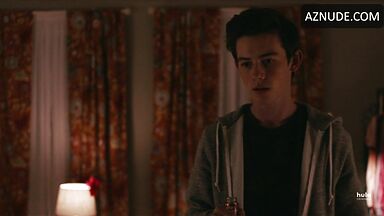 Sydney Sweeney spied in Big Time Adolescence