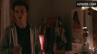 Sydney Sweeney spied in Big Time Adolescence