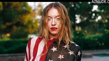Sydney Sweeney Modeling