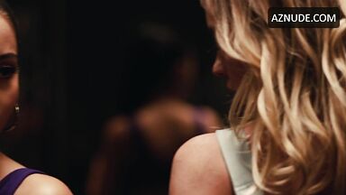 Sydney Sweeney and Alexa Demie Sexy in Euphoria