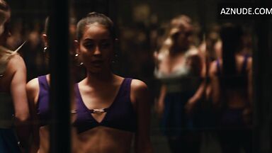Sydney Sweeney and Alexa Demie Sexy in Euphoria
